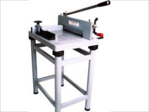 858 A3 - Manual office guillotine cutting length 430 mm